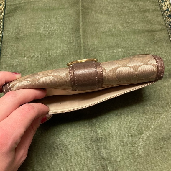 Coach Buckle Wallet - Picture 10 of 12